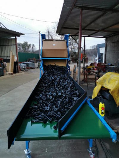 KLOCZEWIAK ўпаковачныя машыны сістэмы тунэлі шматмэтавыя аўтаматы зварачныя машыны канвееры вытворца ў Польшчы