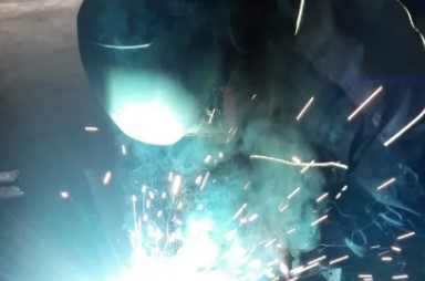 Зварка чорнай сталі